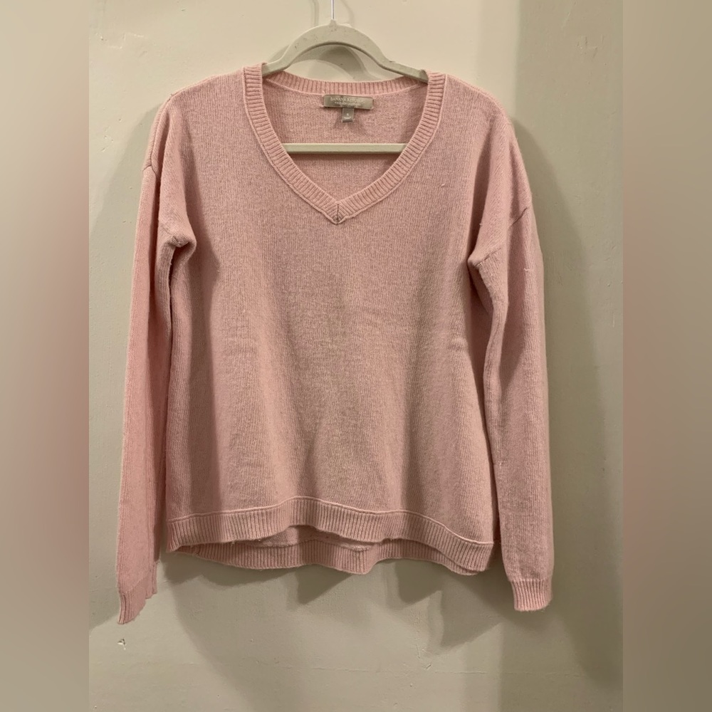 Banana Republic Touch of Cashmere v neck‎ sweater size small